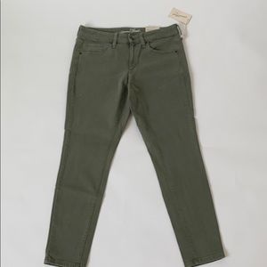 Universal thread jeans